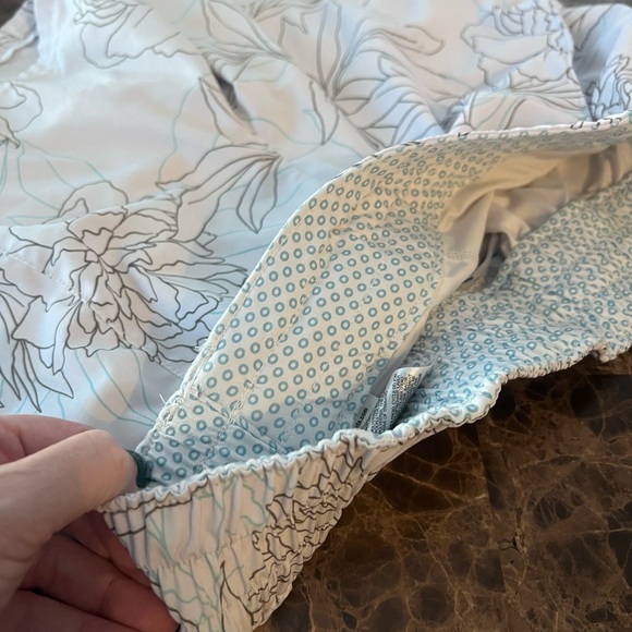 Columbia Sportswear Floral Print Athletic Shorts Coastal Chic Summer Size Medium - Picture 6 of 8